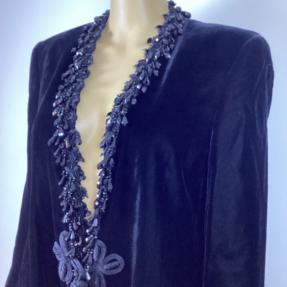 VINTAGE Sahsa Saks 5th Ave  Black Velvet  Beaded  Formal Evening Jacket 12 - Picture 2 of 9